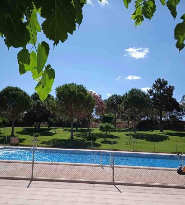 Agradable Casa Con Chimenea Interior Y Barbacoa. Villa Graja de Iniesta Bagian luar foto