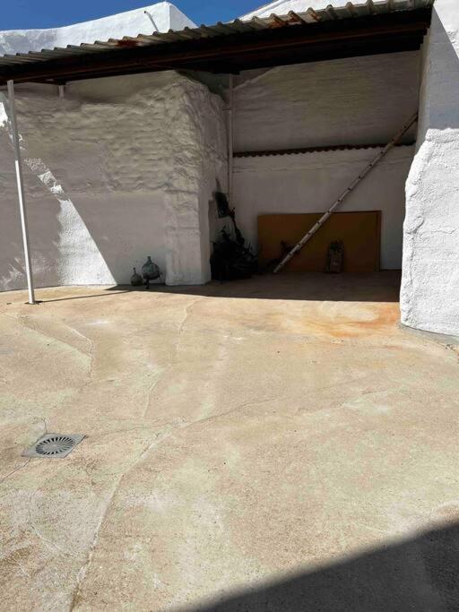 Agradable Casa Con Chimenea Interior Y Barbacoa. Villa Graja de Iniesta Bagian luar foto