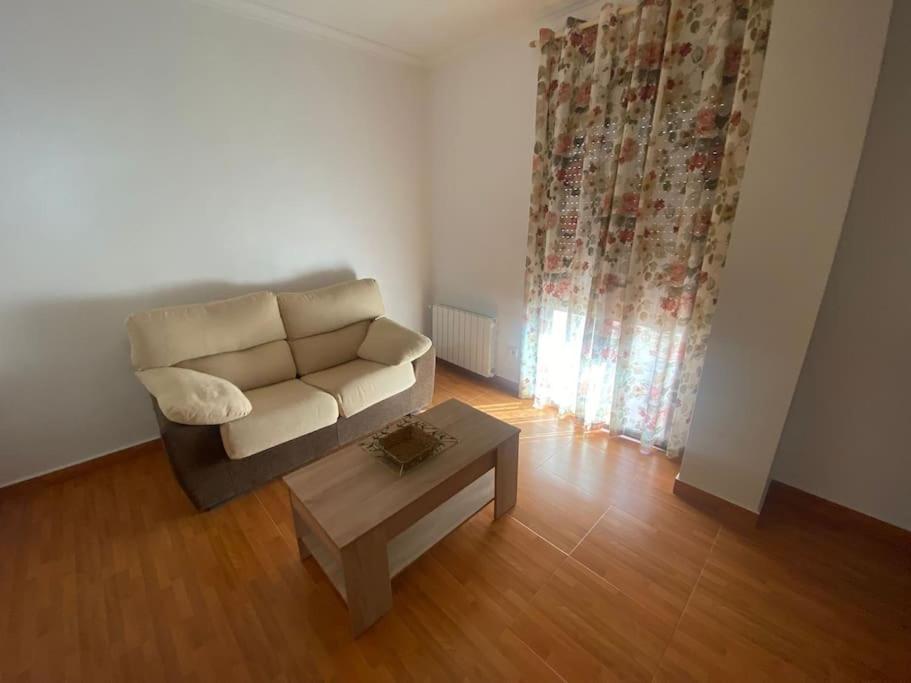 Agradable Casa Con Chimenea Interior Y Barbacoa. Villa Graja de Iniesta Bagian luar foto