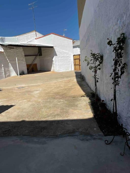Agradable Casa Con Chimenea Interior Y Barbacoa. Villa Graja de Iniesta Bagian luar foto